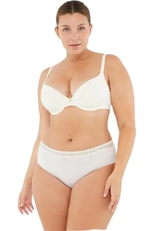 Dagi Women