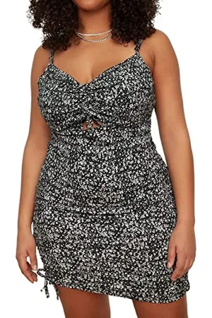 Trendyol Damen Mini Standard Slim Plus Size Kleid, , 3XL