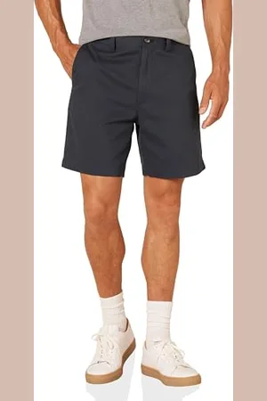 Amazon Herren Klassisch geschnittene Chinoshorts 18 cm, , 38W