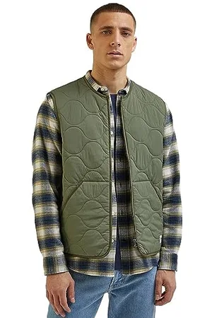 Lee VEST