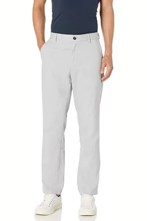 Amazon Herren Knitterfreie Flatfront-Chinohose in klassischer Passform (erhältlich in Übergröße), , 28W / 28L