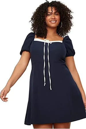 Trendyol Damen Mini A-line Regular Plus Size Dress Kleid, , 50 Große Größen EU