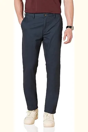 Amazon Herren Knitterfreie Flatfront-Chinohose in schmaler Passform, , 42W / 28L