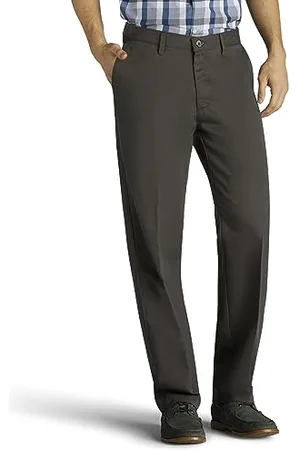 Lee Herren Total Freedom Stretch Relaxed Fit Flat Front Pant Lssige Hose, , 32W / 30L