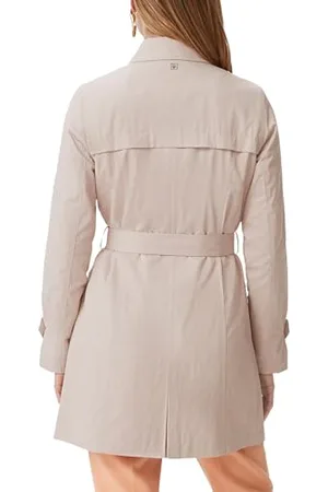 Comma, Trenchcoat