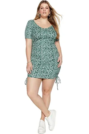 Trendyol Damen Mini, figurbetont, schmal gestrickt, Übergröße Kleid, , 4XL Größen