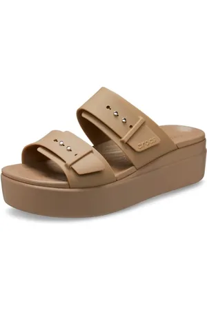Crocs Damen Brooklyn Buckle Low Wedge Sandal, , 38/39 EU