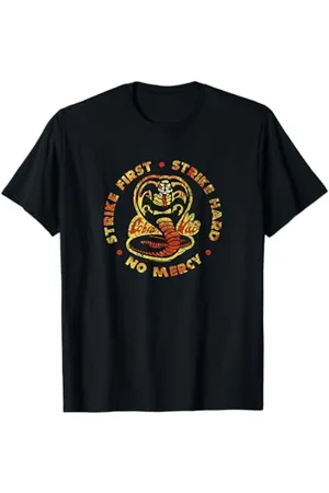 Cobra Kai Schlag zuerst zu Schlag hart T-Shirt