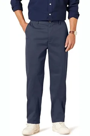 Amazon Herren Knitterfreie Flatfront-Chinohose in klassischer Passform (erhältlich in Übergröße), , 32W / 32L