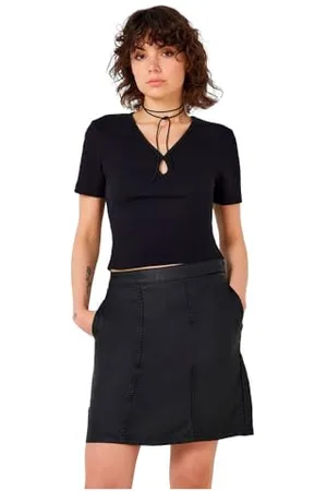 Noisy May Damen Kurzes RIPP Oberteil Slim Fit T-Shirt mit Cut-Out V-Ausschnitt Kurzarm Top NMMAYA, Farben: -2, Größe:L