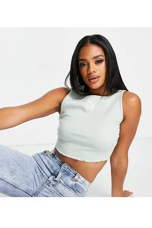 PUMA – Classics – Kurzes Tanktop in Pastellgrün mit Wellensaum