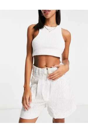 MANGO – Bermudashorts in mit Nadelstreifen und Schnallendetail, Kombiteil