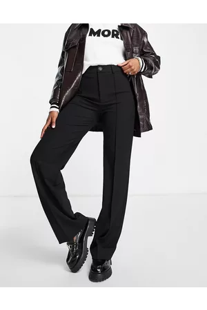 Pull&Bear – Schmal geschnittene Hose in mit hohem Bund, geradem Bein und Ziernaht vorne