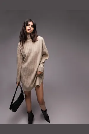 Topshop – Geripptes Strickkleid in neutralem Farbton mit Stehkragen
