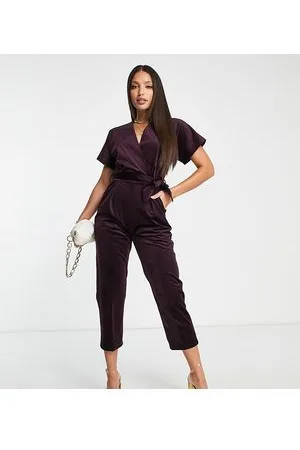 Closet – Samt-Jumpsuit in Pflaumenlila mit Wickeldesign