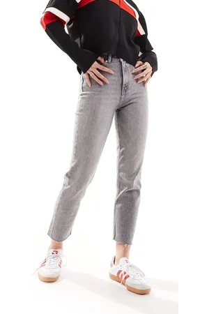 ONLY – Emily – Gerade geschnittene Jeans in mit hohem Bund und unbehandeltem Saum