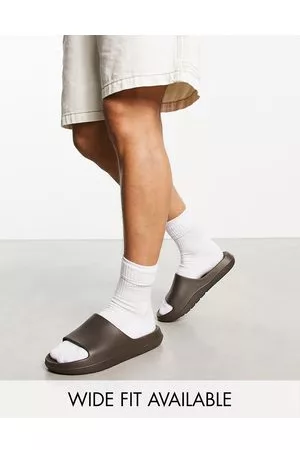 ASOS – Slider in Braun mit dicker Sohle