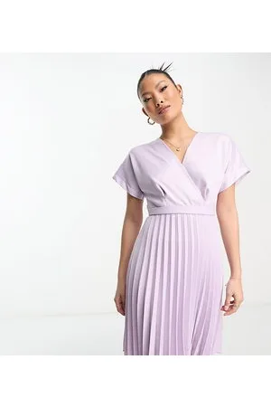 Closet – Plissiertes Minikleid in Lavendel mit gewickelter Vorderseite
