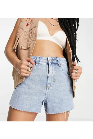 Topshop – Bequeme, elastische Mom-Jeansshorts in ausgebleichter Waschung