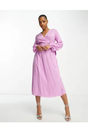 Y.A.S Y.A.S – Selma – Langärmliges Wickel-Midikleid in Flieder mit V-Ausschnitt