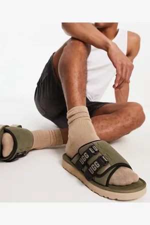 UGG – Golden Coast – Clogs in Moosgrün