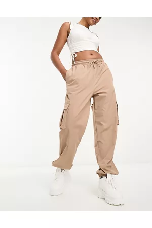 Noisy May – Cargohose in Taupe mit Taschendetails