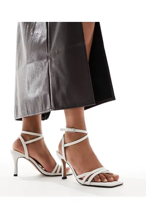 ASOS – Harlow – Sandalen in gebrochenem mit mittelhohem Absatz