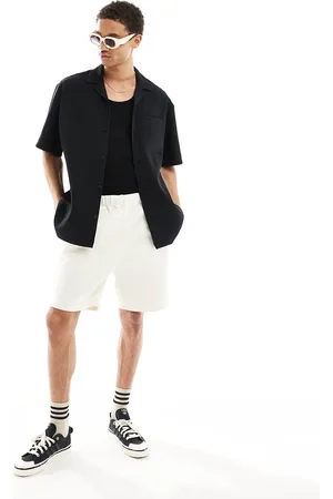 ASOS – Schmal geschnittene Shorts aus Neopren in gebrochenem