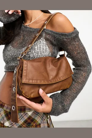 ASOS – Schultertasche in verwaschenem Hellbraun mit Ösenträger