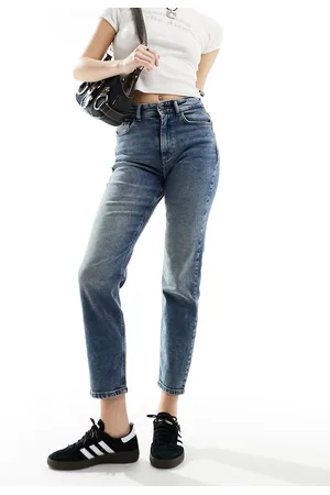Noisy May – Moni – Gerade geschnittene Jeans in mittelhoher Waschung mit hohem Bund