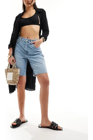 River Island – Jeans-Shorts in Hellblau mit geradem, lockerem Schnitt