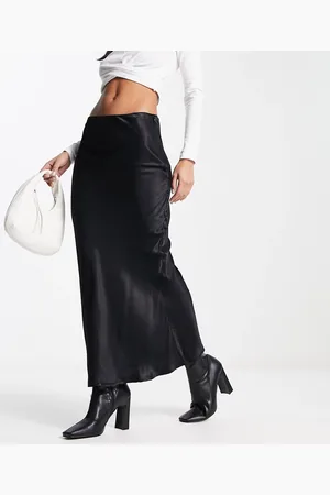 Stradivarius – Asymmetrischer Satin-Midirock in