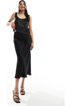 ASOS – Schräg geschnittener Satin-Midirock in