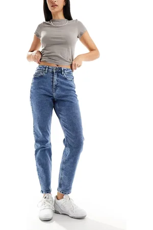 Noisy May – Moni – Gerade geschnittene Jeans in mittelhoher Waschung mit hohem Bund