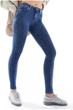 ONLY – Eng geschnittene Jeans aus dunkelblauem Denim mit Push-up-Effekt