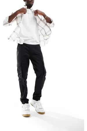 New Look – Cargohose in mit Bündchen