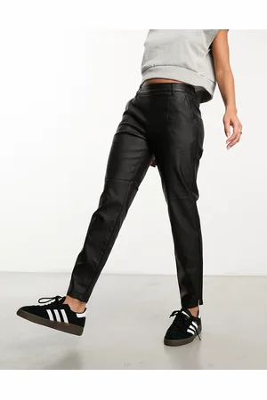 Object – Schmal zulaufende Hose aus schwarzem Kunstleder