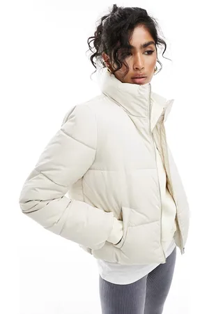 JDY – Wattierte Jacke in Cremeweiß