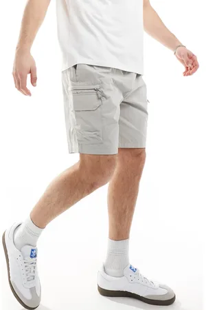 River Island – Cargo-Shorts in hellem Steinbeige