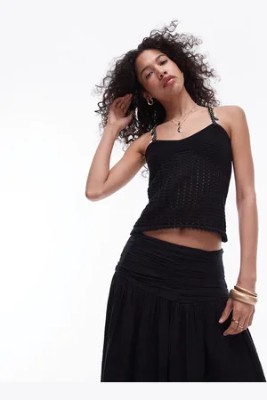 Topshop – Gestricktes Camisole-Oberteil in mit Muschelverzierung an den Trägern