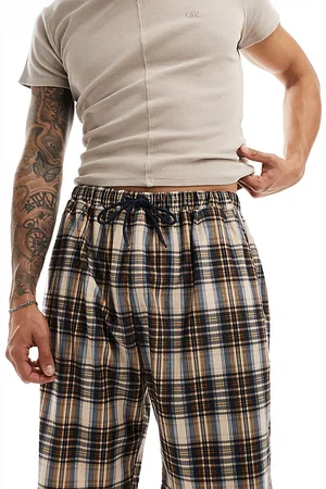 Reclaimed – Karierte Longline-Shorts aus Cord