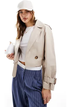 Miss Selfridge – Kurzer Trenchcoat in Beige