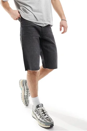 Weekday – Civic – Knielange Jeans-Shorts in schwarzer Waschung