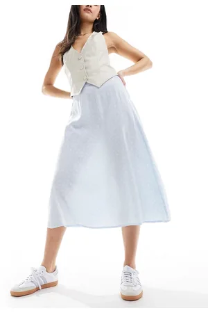 Monki – Midirock in Blau mit Wiesenblumenmuster