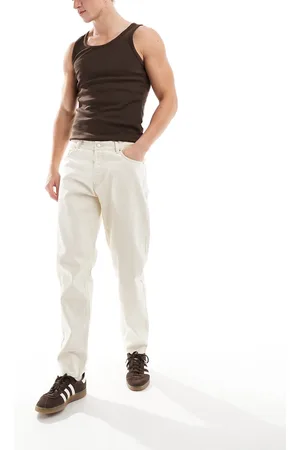 Weekday – Barrel – Locker geschnittene Jeans in Ecru mit schmal zulaufendem Bein