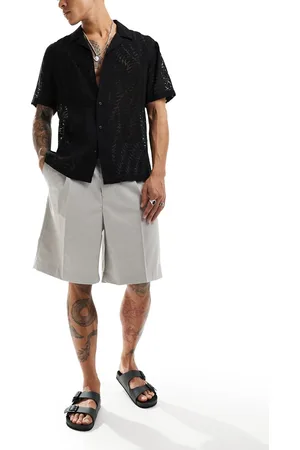 Weekday – Uno – Locker sitzende, elegante Shorts in Beige meliert