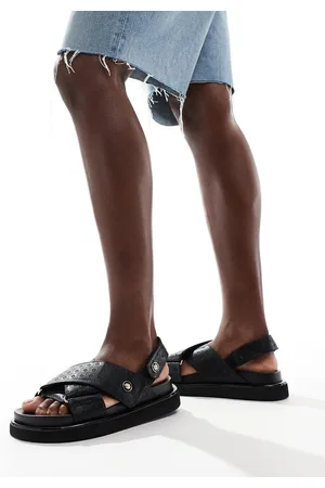 River Island – Sandalen in mit überkreuzten Riemen und Prägung