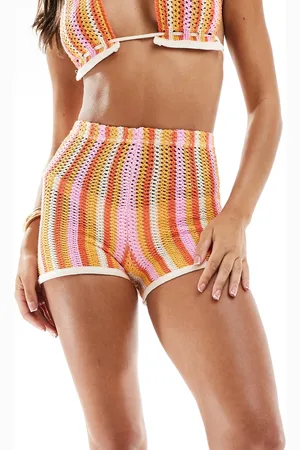 Missyempire Missy Empire – Gehäkelte, gestreifte Shorts in Orange und Rosa, Kombiteil