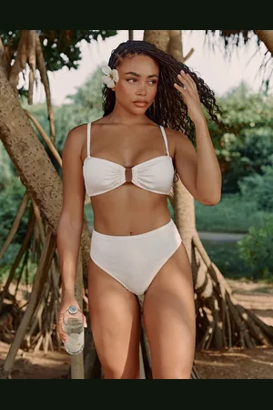 4th & Reckless X Loz Vassallo – Harper – Bikinihose in Cremeweiß mit Crinkle-Optik mit hohem Bund