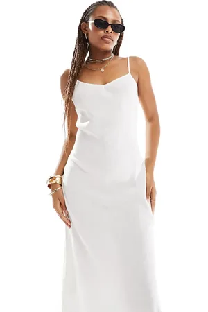 Cotton On Cotton On – 90er Maxiträgerkleid in weißer Leinenoptik mit Camisole-Trägern